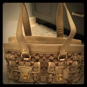 Authentic medium coach signature handbag
